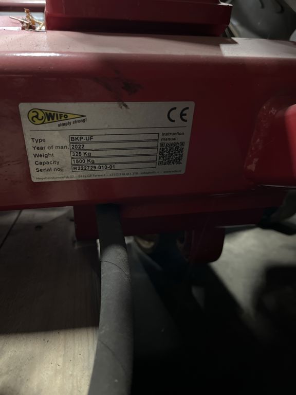 6839ac0844956