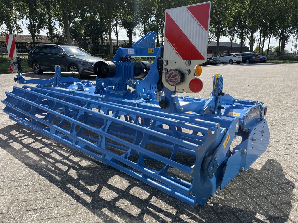 68a3400838903